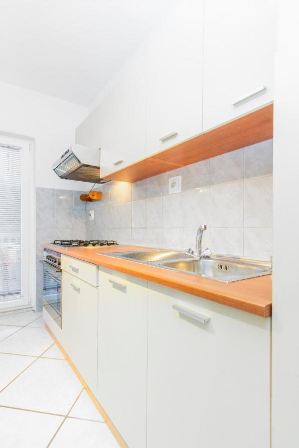 Apartmani Mariva Водице Екстериор снимка