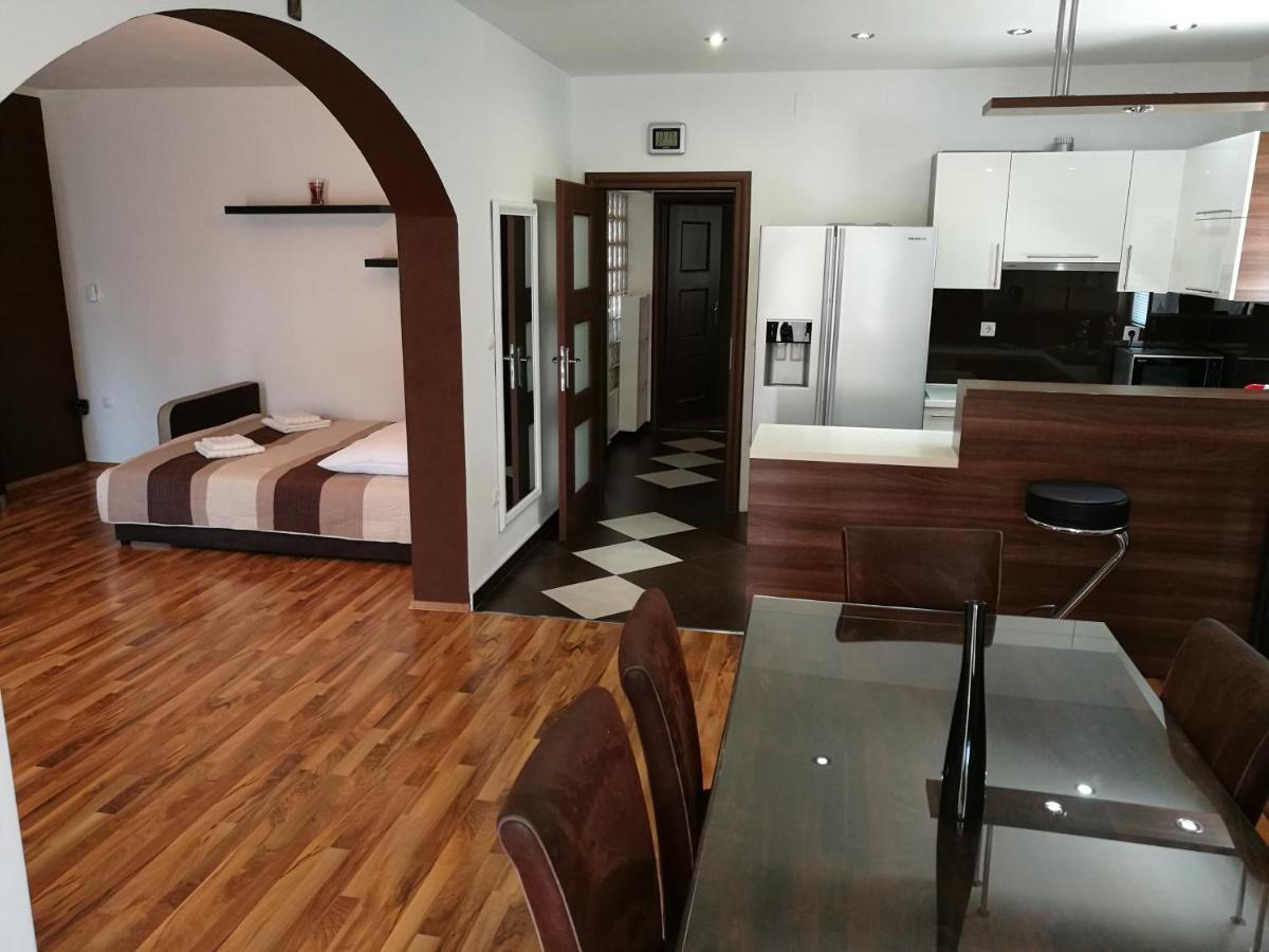 Apartmani Mariva Водице Екстериор снимка