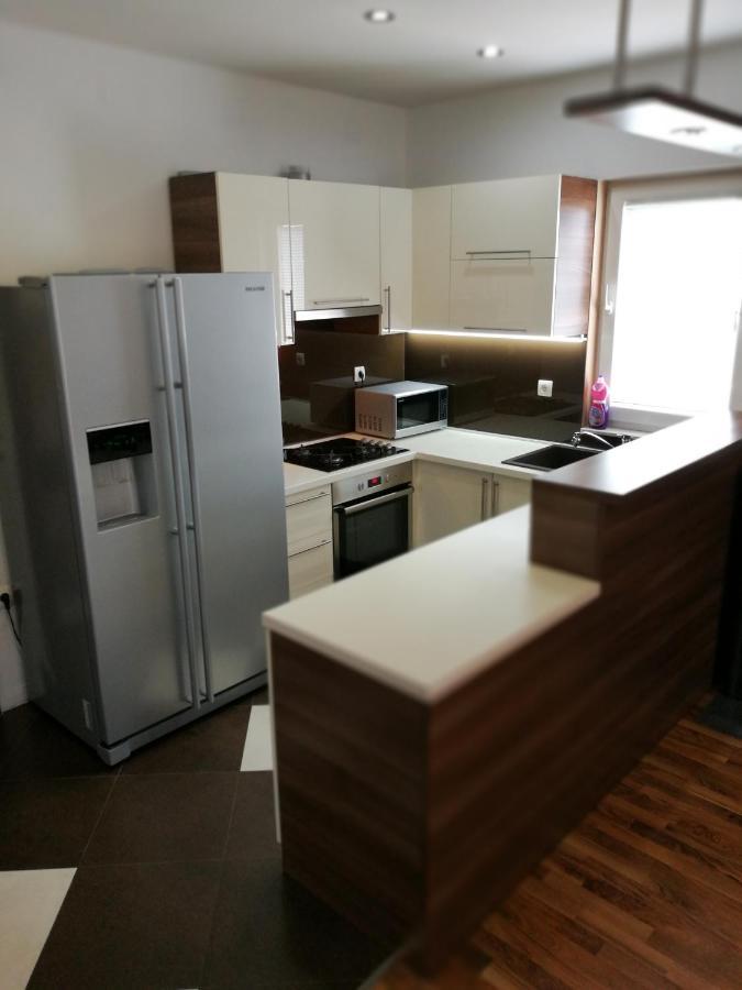 Apartmani Mariva Водице Екстериор снимка